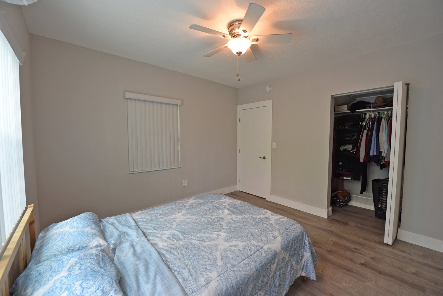 Gallery Photo 12